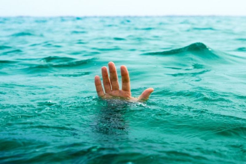  ÐÐ° Ð¿Ð»ÑÐ¶Ðµ Ð¨Ð¸ÑÐ¾Ð²Ð¾ Ð² ÐÐ°ÐºÑ ÑÑÐ¾Ð½ÑÐ»Ð¸ Ð² Ð¼Ð¾ÑÐµ Ð´Ð²Ð¾Ðµ Ð¿Ð¾Ð´ÑÐ¾ÑÑÐºÐ¾Ð²Â  