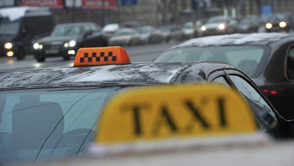 Высокий спрос на услуги такси порождают проблемы с общественным транспортом