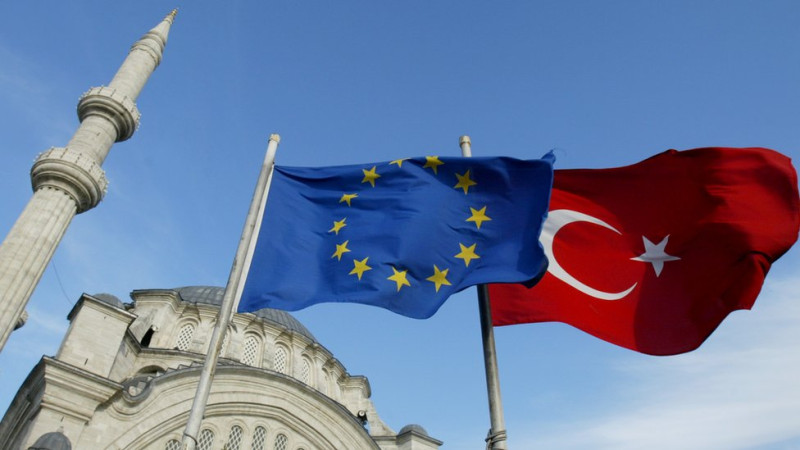Анкара не приемлет связь прогресса в отношениях Турции и ЕС с кипрским вопросом