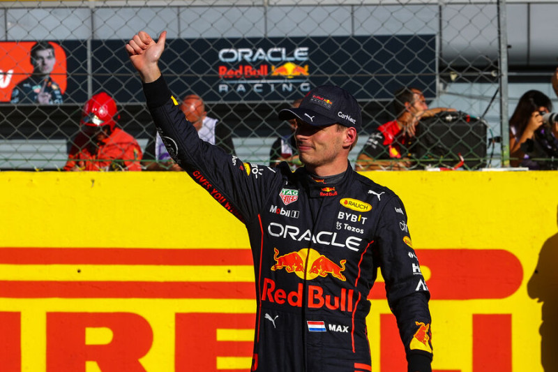 Ферстаппен выиграл спринтерскую гонку на Гран-при Китая