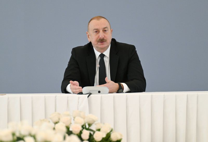 Президент Азербайджана: Мир еще долгие годы будет нуждаться в ископаемых источниках энергии