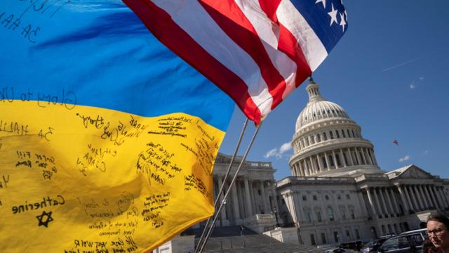 СМИ: Новый пакет помощи США может стать последним для Киева  
