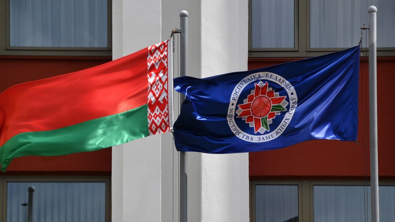 В Белоруссии раскритиковал инициативу Швейцарии о переговорах по Украине