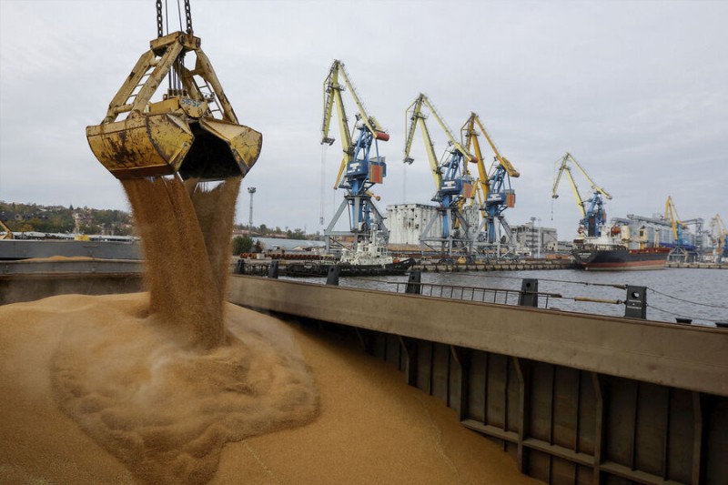 МИД РФ: ЕС удерживает около 100 тысяч тонн удобрений из России