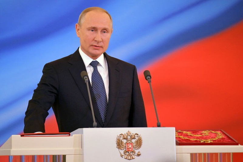 Путин поздравил лидеров стран СНГ с Днем Победы