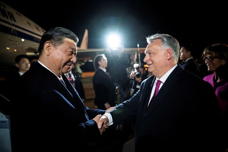 Китай считает Венгрию важным партнером для противостояния США