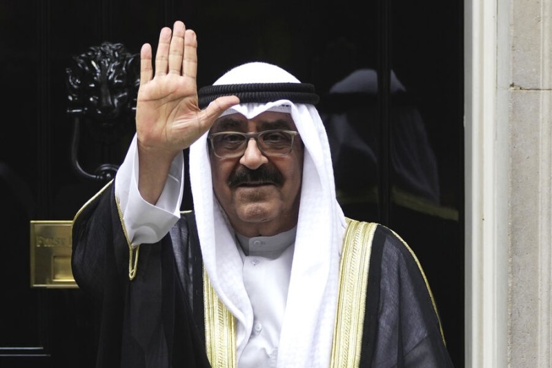 В Кувейте распустили парламент и приостановили ряд положений конституции
