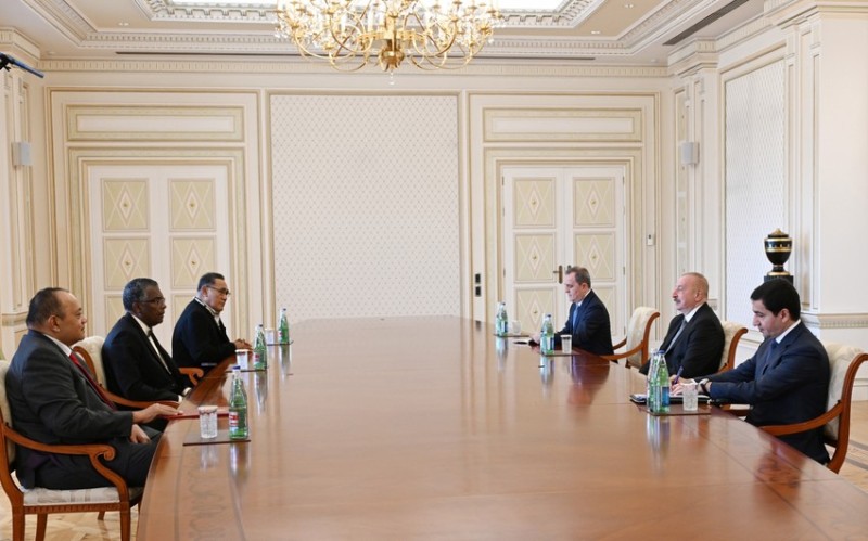 Президент Азербайджана принял генерал-губернатора Тувалу, премьера Тонги и главу МИД Багамских островов