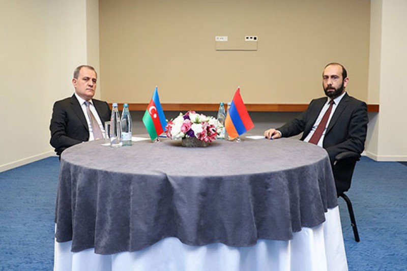Глава МИД Азербайджана прокомментировал возможность подписания мирного договора с Арменией 